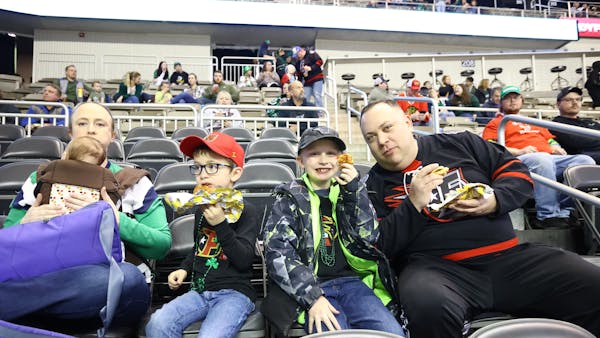 Hockey Talks &amp; All You Can Eat Night